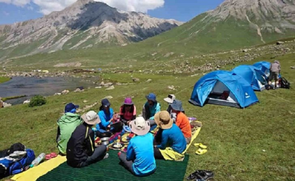 Kashmir Wonders: A Dreamland Adventure Tour