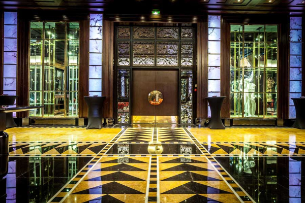 L'Hotel du Collectionneur Arc de Triomphe